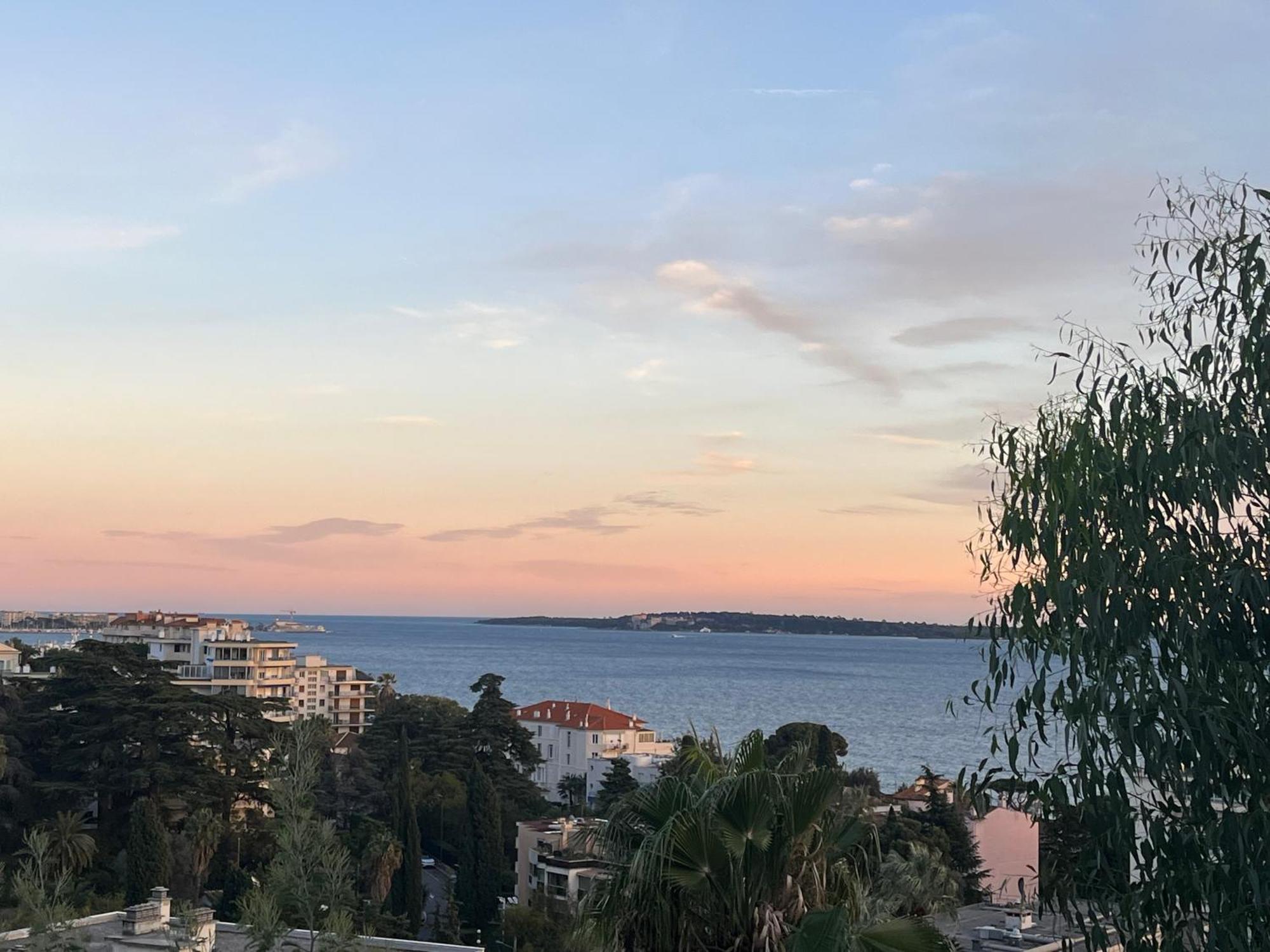 Superbe Appartement Une Chambre Vue Mer Piscine Tennis Cannes Exterior photo